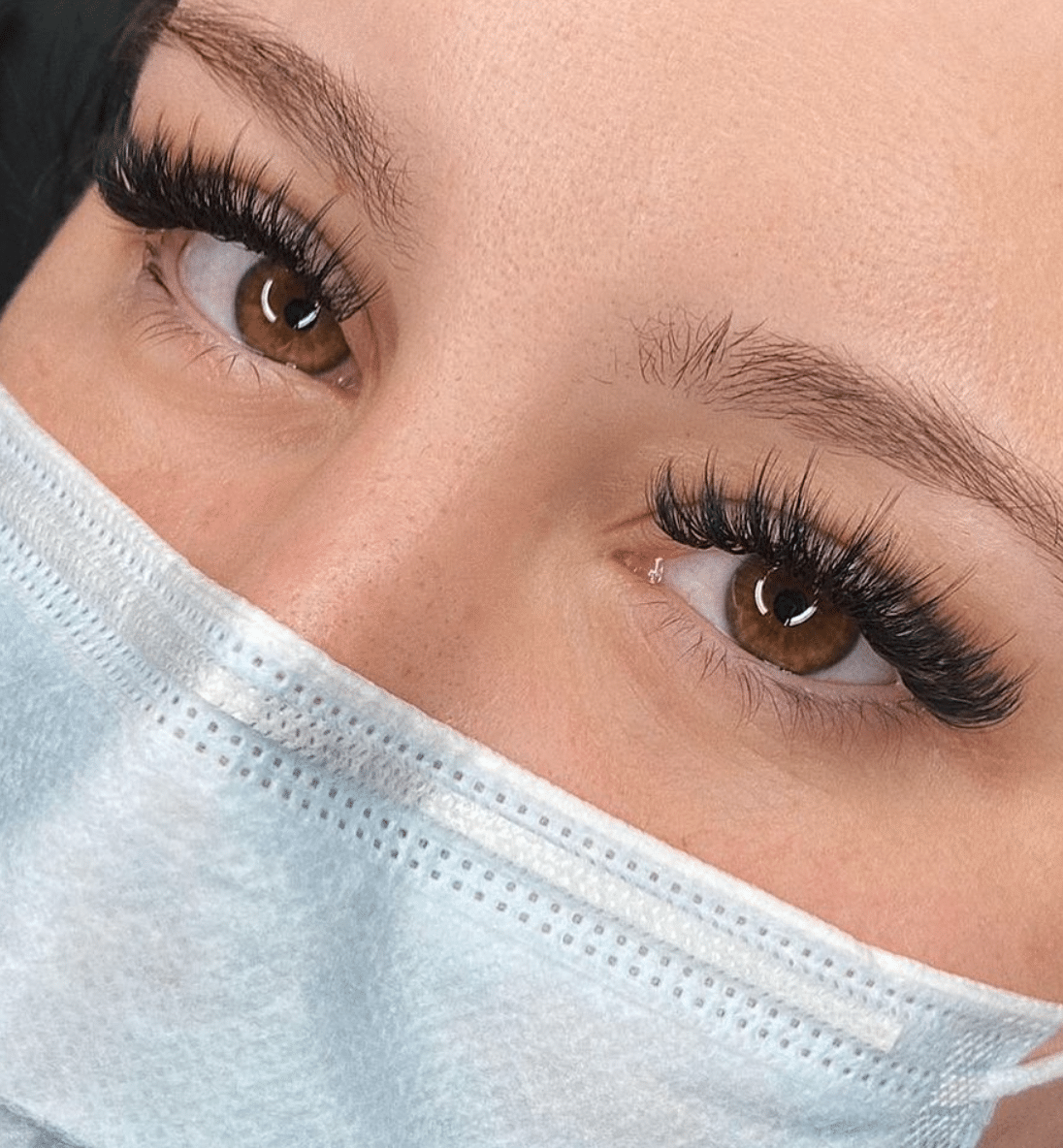 An Experts Guide To Getting The Lashes of Your Dreams